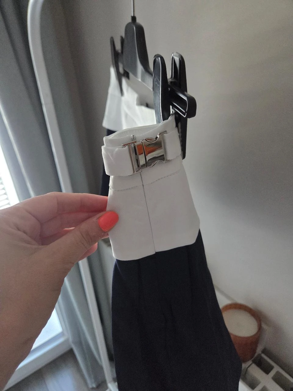 Saia Boohoo nova T40 azul marinho e branca estilo preppy – photo 4